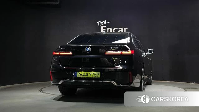 BMW 7 Series (G70) id 4359842 из Кореи 25