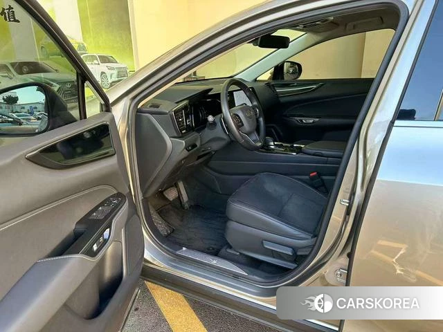 Lexus NX id 4273944 из Китая 21