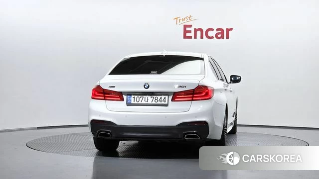 BMW 5 Series (G30) id 4907313 из Кореи 14