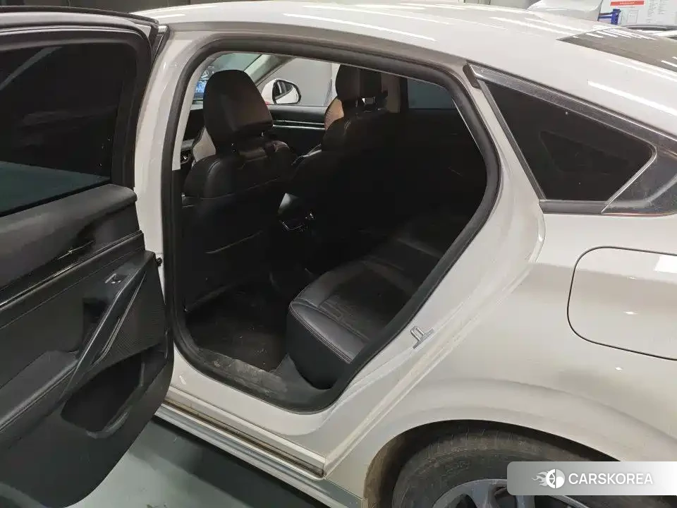 Ford Mondeo 2024 Белый из Китая, фото 4