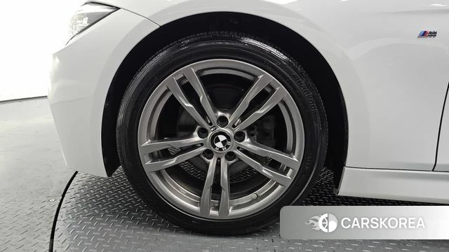 BMW 3 Series (F30) id 4384720 из Кореи 27