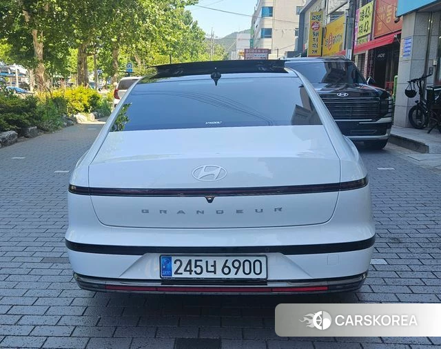 Hyundai Grandeur Hybrid (GN7) 2024 Белый из Кореи, фото 4