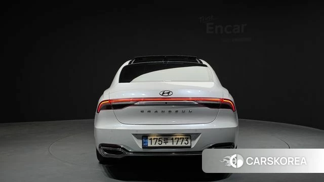 Hyundai The New Grandeur IG id 4283482 из Кореи 26