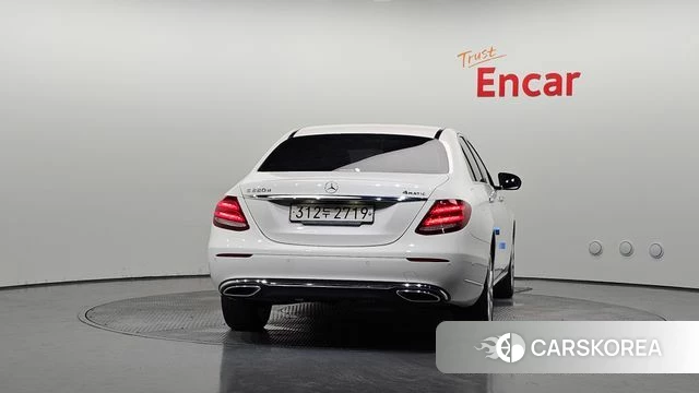 Mercedes-Benz E-Class W213 id 4609959 из Кореи 24