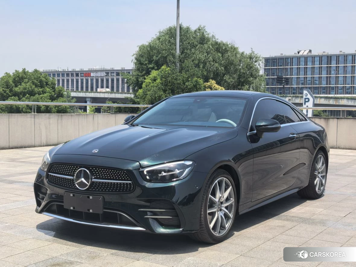 Mercedes-Benz E-class (imported) 2022 Зеленый из Китая, фото 5