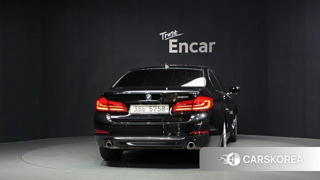 BMW 5 Series (G30) id 4732635 из Кореи 14