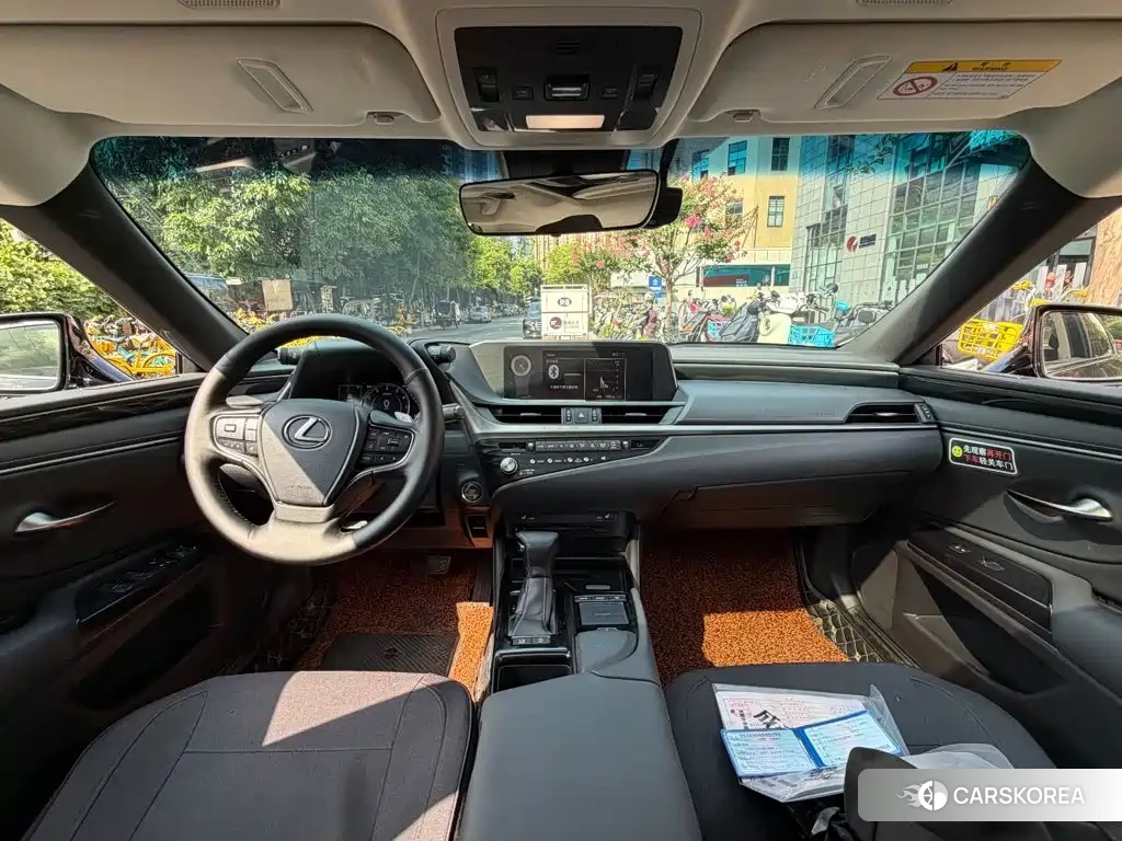 Lexus ES id 4644735 из Китая 8