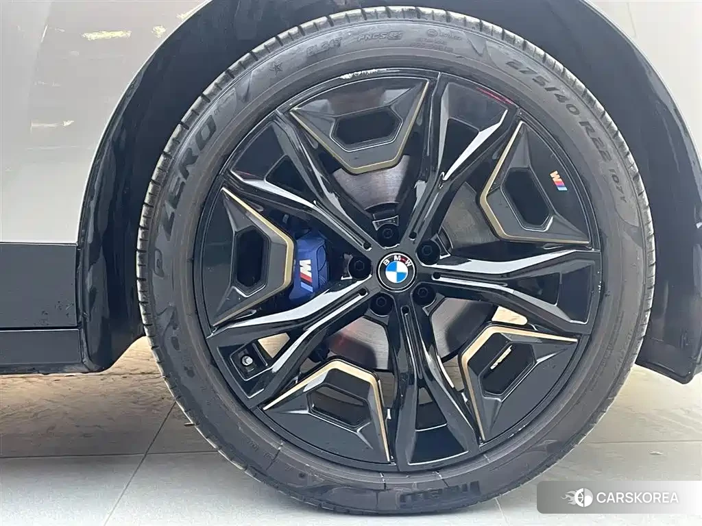 BMW iX M60 id 4576649 из Китая 11