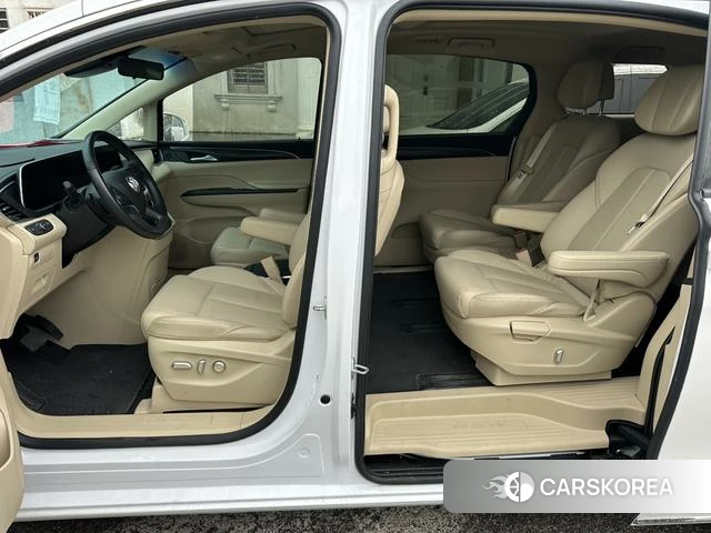 Buick GL8 2024 Белый из Китая, фото 5