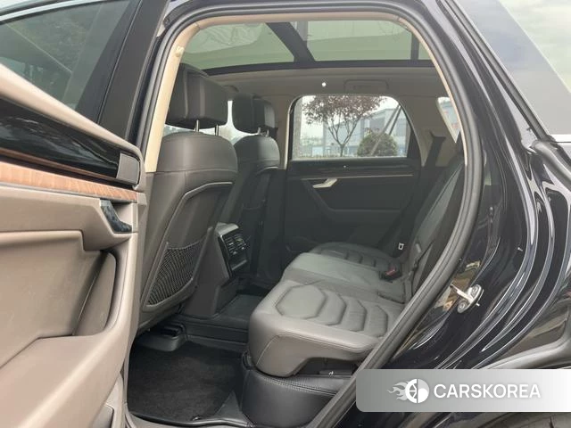 Volkswagen Touareg id 4277179 из Китая 12
