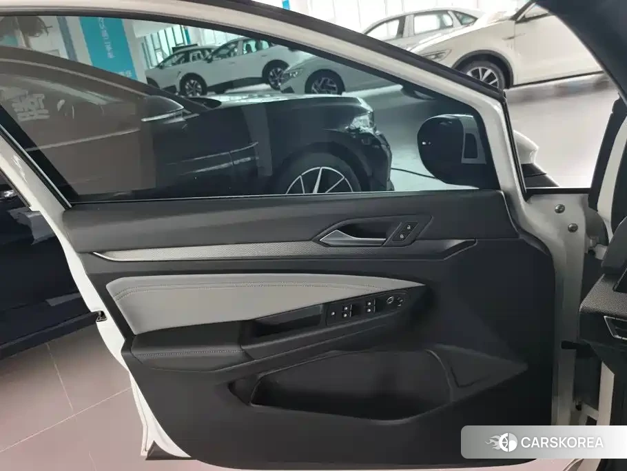 Volkswagen Golf id 4622350 из Китая 10