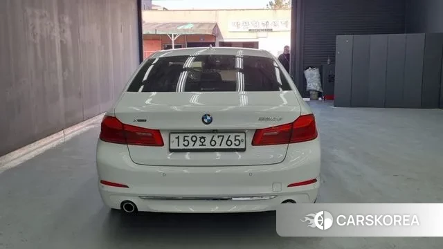 BMW 5 Series (G30) id 3484545 из Кореи 10