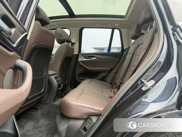 BMW X3 2021 Черный из Китая, фото 4