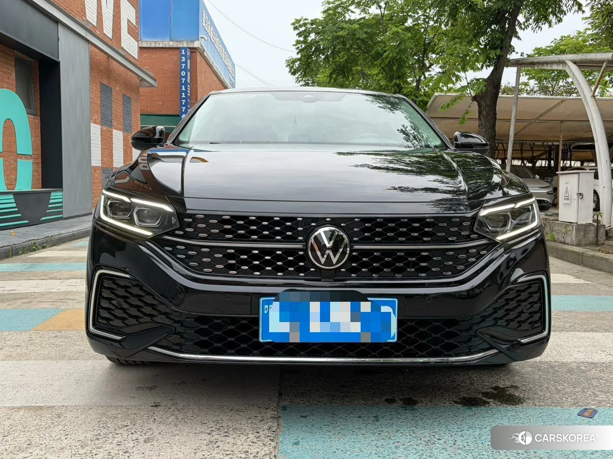 Volkswagen Passat id 4473457 из Китая 9