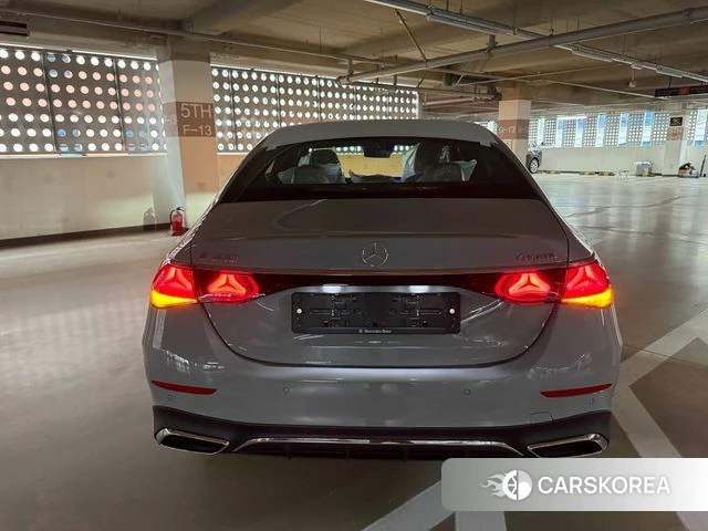 Mercedes-Benz E-Class W214 2026 Серебристо-серый из Кореи, фото 6