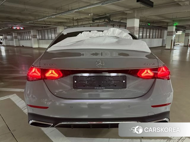 Mercedes-Benz E-Class W214 2026 Серебристо-серый из Кореи, фото 6