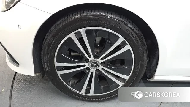 Mercedes-Benz E-Class W213 id 3616407 из Кореи 14