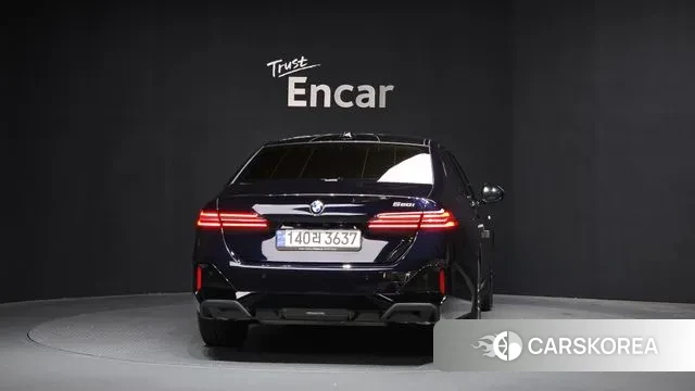 BMW 5 Series (G60) id 3462273 из Кореи 14