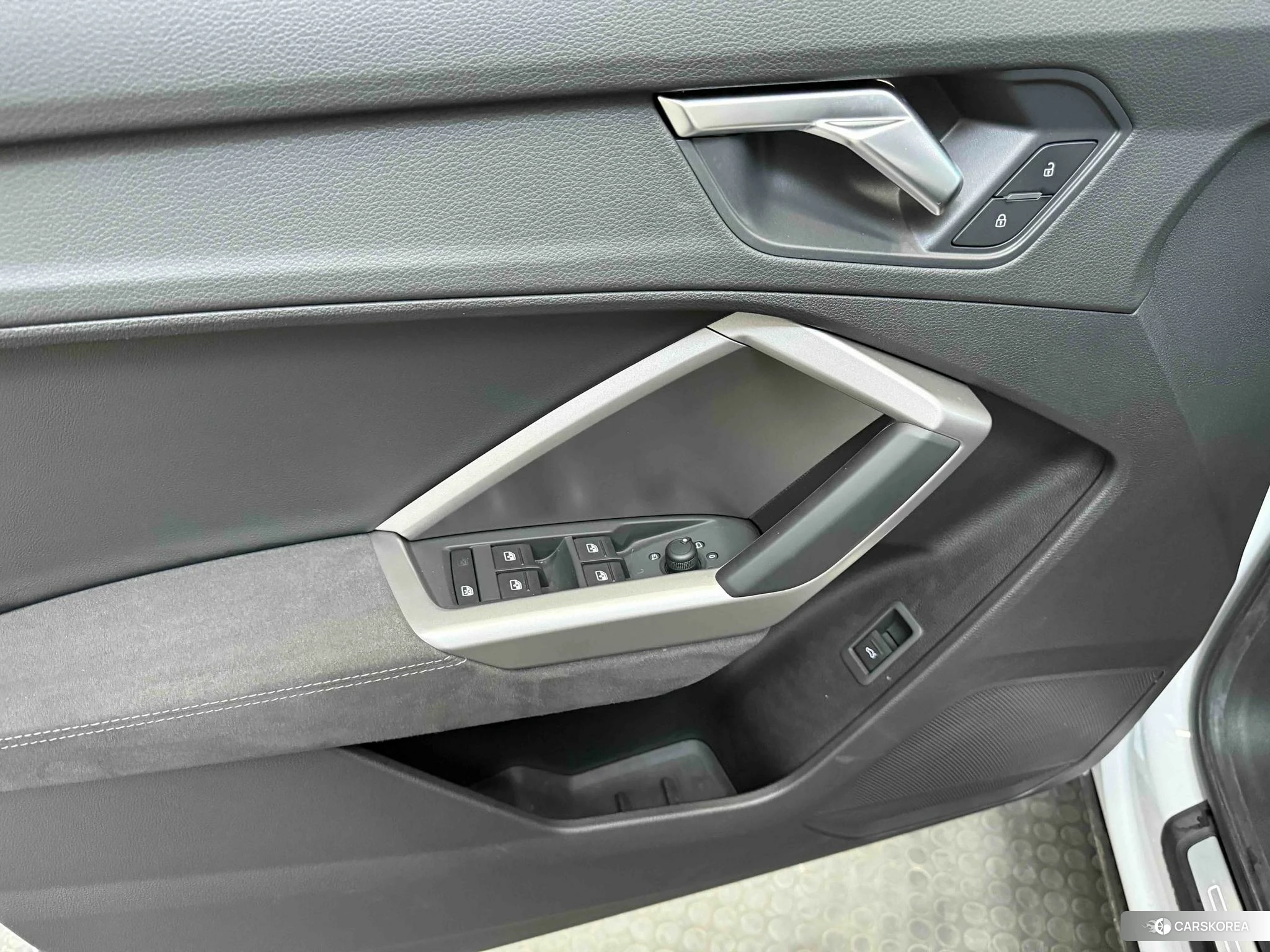 Audi Q3 id 4510838 из Китая 18