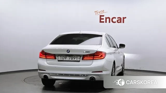 BMW 5 Series (G30) id 3779146 из Кореи 14