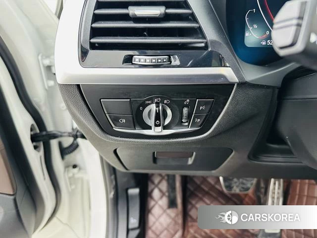 BMW X4 id 4257236 из Китая 13
