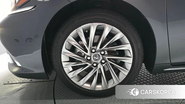 Lexus ES300h 7th generation id 4719593 из Кореи 34