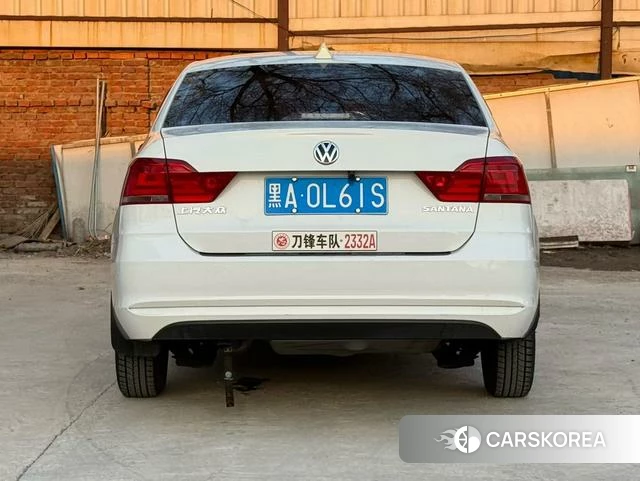 Volkswagen Santana 2022 Белый из Китая, фото 4