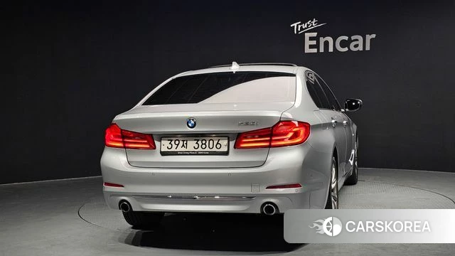 BMW 5 Series (G30) id 3911769 из Кореи 14