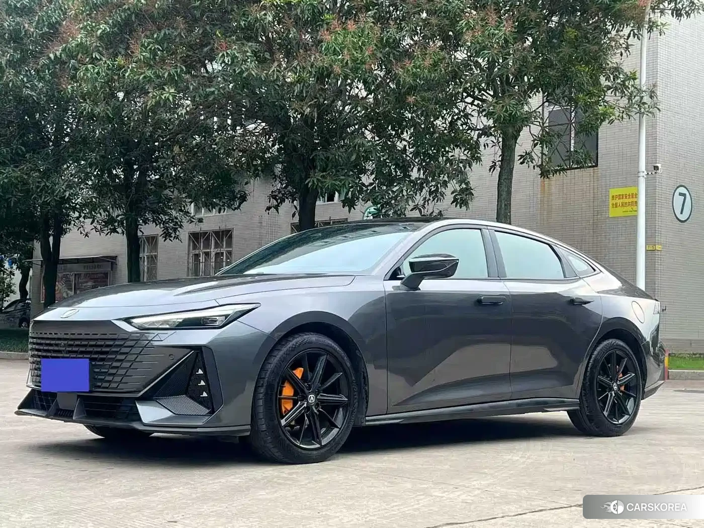 Chang'an Changan UNI-V 2023 Silver/gray из Китая, фото 4