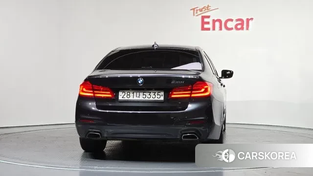 BMW 5 Series (G30) id 3459480 из Кореи 14