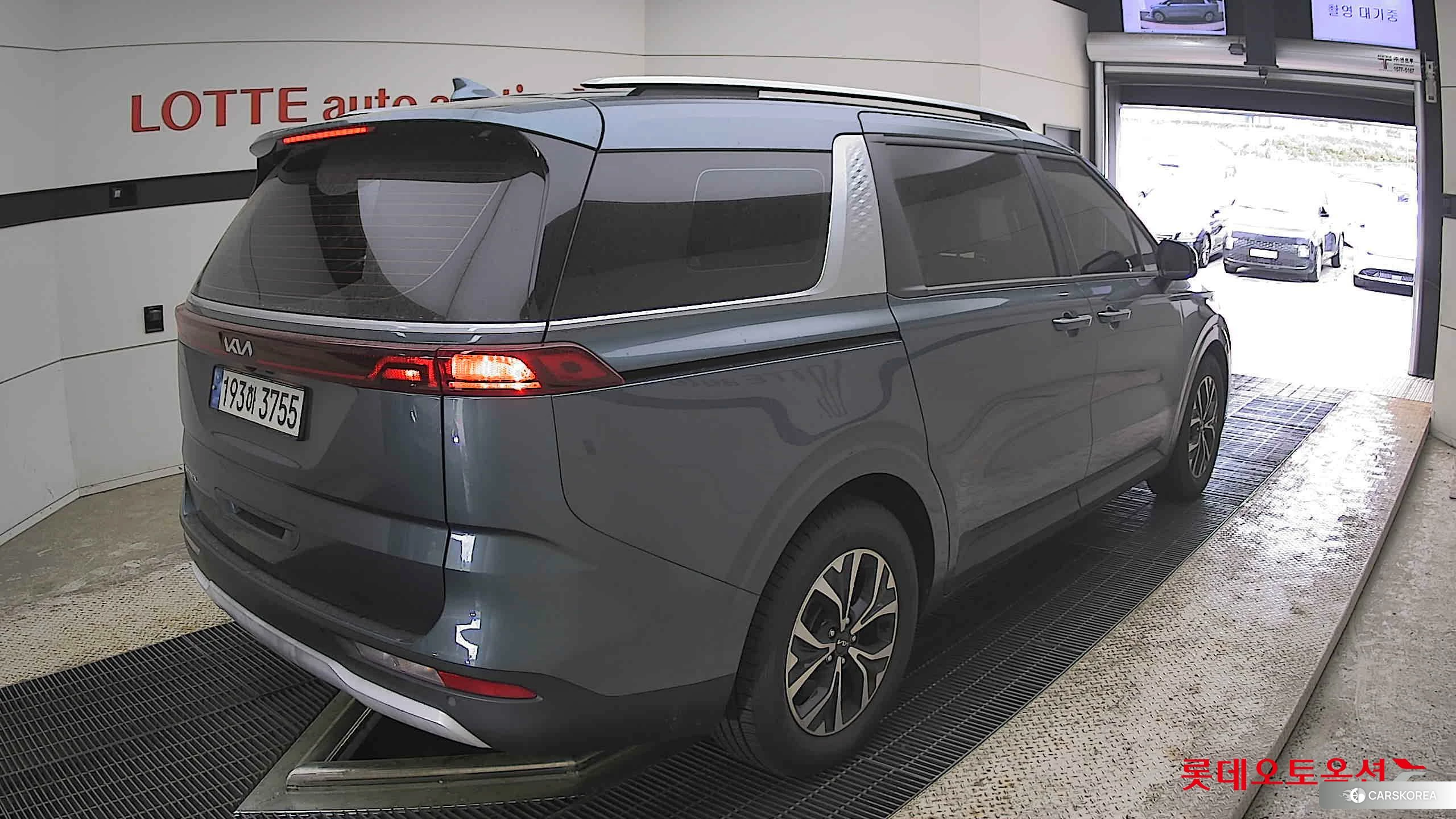 Kia Carnival id 4312628 из Кореи 32