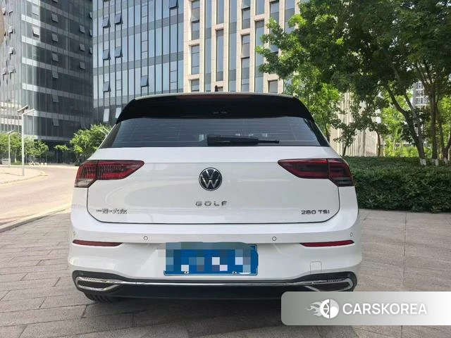 Volkswagen Golf 2023 Белый из Китая, фото 4
