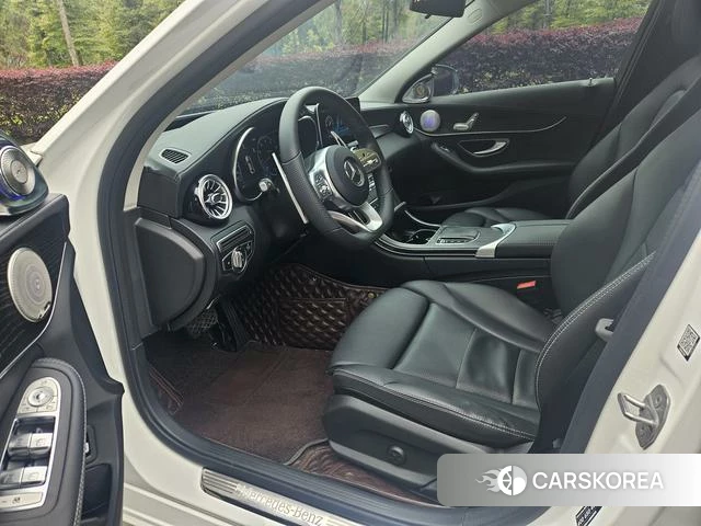 Mercedes-Benz Class C 2021 Белый из Китая, фото 4