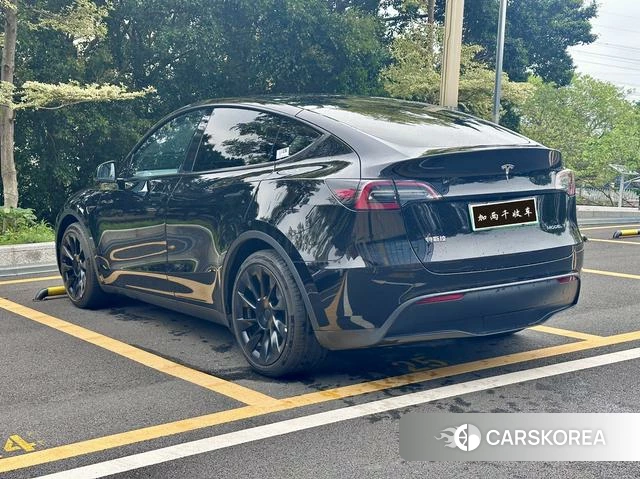 Tesla Model Y 2022 Черный из Китая, фото 4