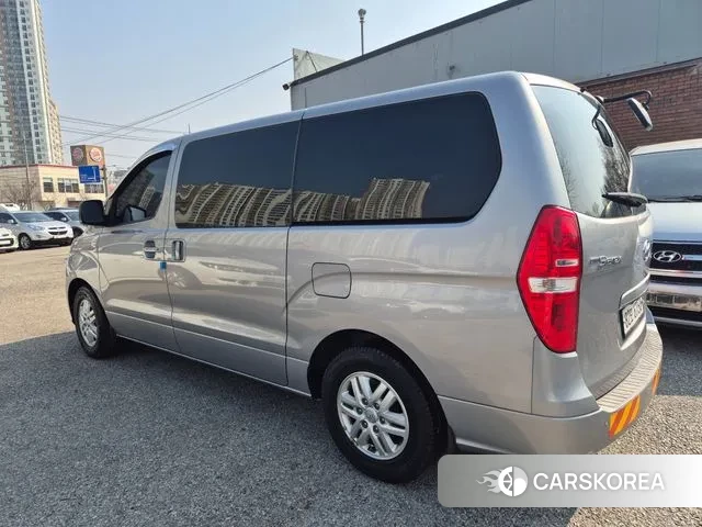 Hyundai The New Grand Starex id 3766437 из Кореи 14