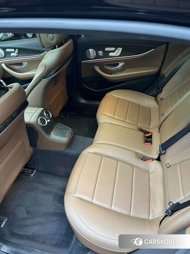 Mercedes-Benz E-class id 4259877 из Китая 13