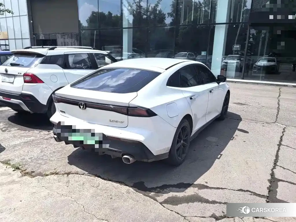 Chang'an Changan UNI-V Smart iDD 2023 Белый из Китая, фото 4
