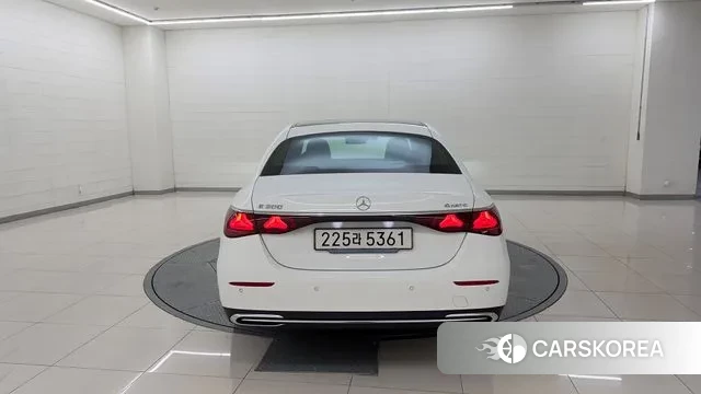 Mercedes-Benz E-Class W214 id 3523209 из Кореи 14