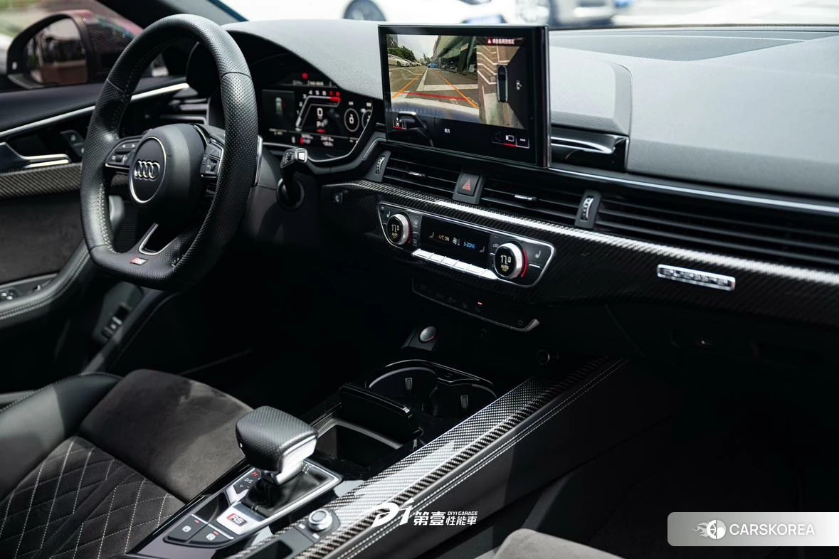 Audi RS 4 2021 Серебристо-серый из Китая, фото 5