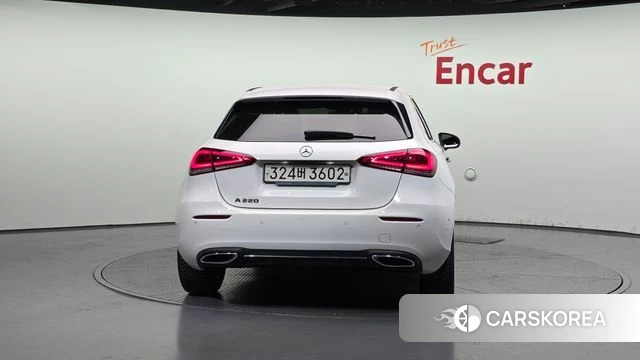 Mercedes-Benz A-Class W177 id 4224539 из Кореи 24