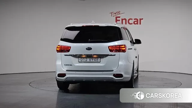 Kia The New Carnival id 3449479 из Кореи 14