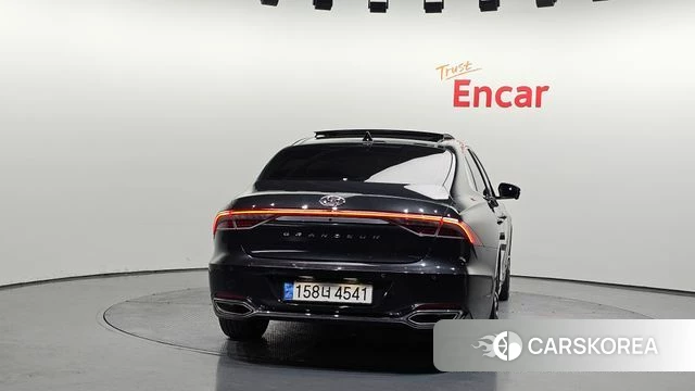 Hyundai The New Grandeur IG id 3885419 из Кореи 14