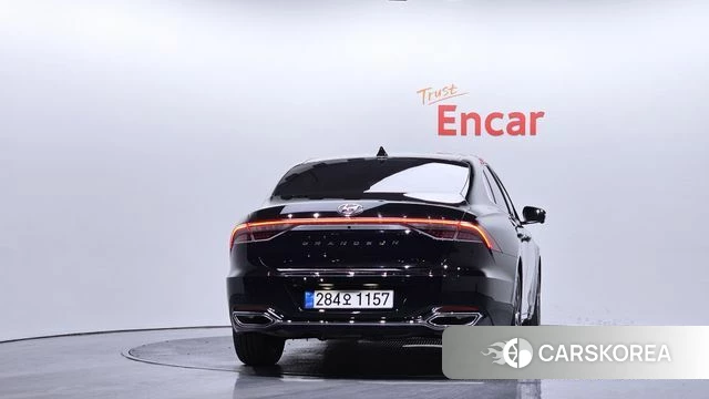 Hyundai The New Grandeur IG id 4383760 из Кореи 28