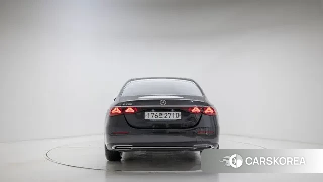Mercedes-Benz E-Class W214 2025 Серый из Кореи, фото 4