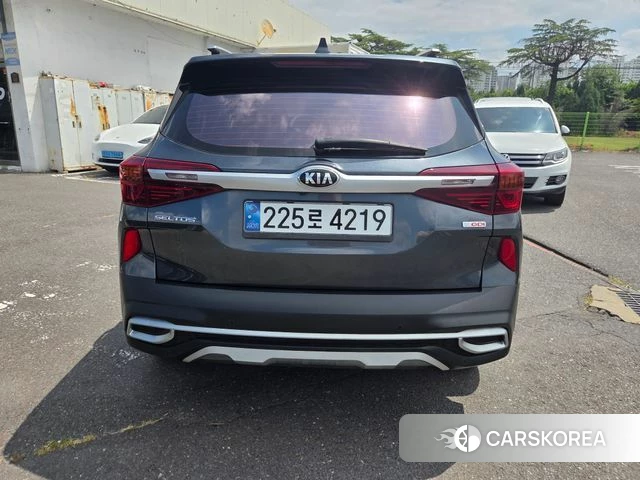 Kia Seltos id 4667145 из Кореи 13