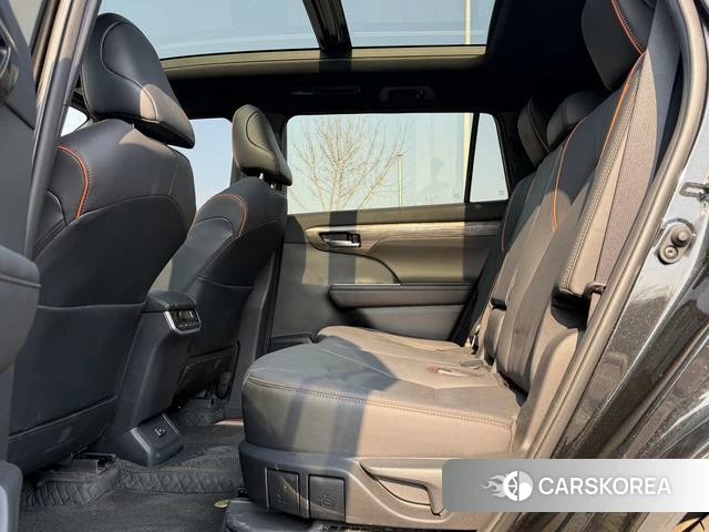 Toyota Crown Lufang 2025 Черный из Китая, фото 4