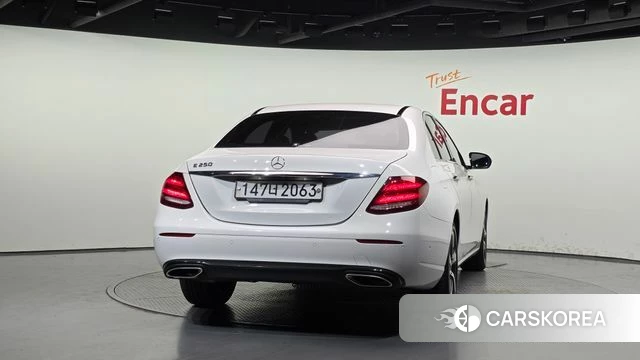 Mercedes-Benz E-Class W213 id 4642499 из Кореи 14