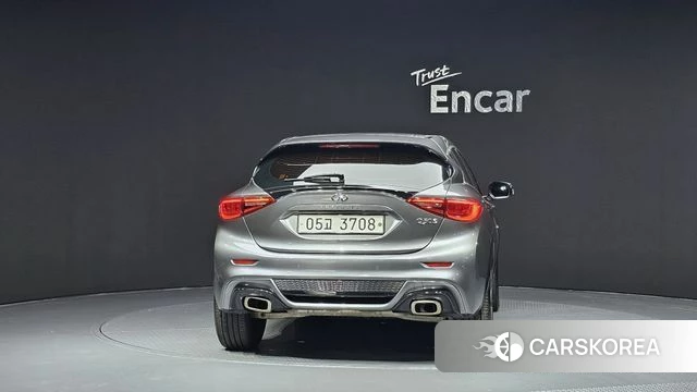Infiniti Q30 id 4345319 из Кореи 24