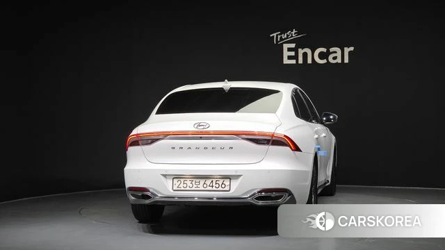 Hyundai The New Grandeur IG id 4642191 из Кореи 28