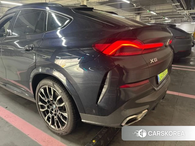 BMW X6 (G06) 2026 Черный из Кореи, фото 4